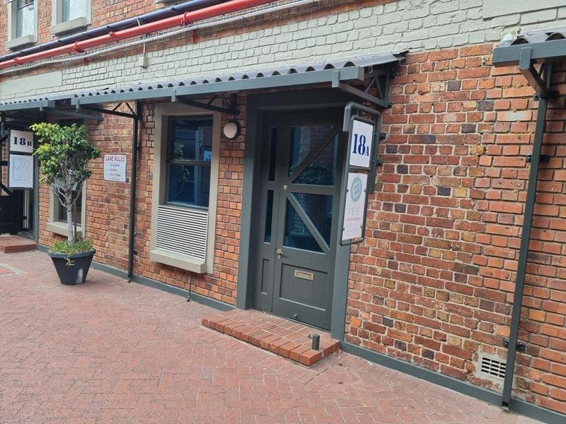 To Let Commercial Property for Rent in Mowbray Western Cape